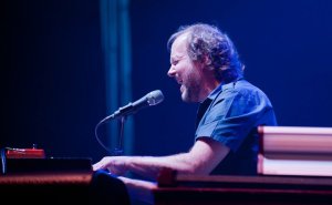 Photo by Dave Vann (2010)