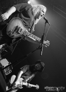 Warren Haynes + Gordie Johnson (Photo by Allison Murphy)