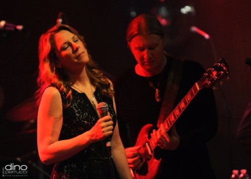 Susan & Derek (Photo by Dino Perrucci)