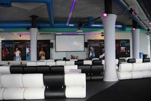 Lounge outside Auditorium Stravinsky inner room for drinkers, etc.